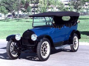 1915 Willys-Knight Touring
